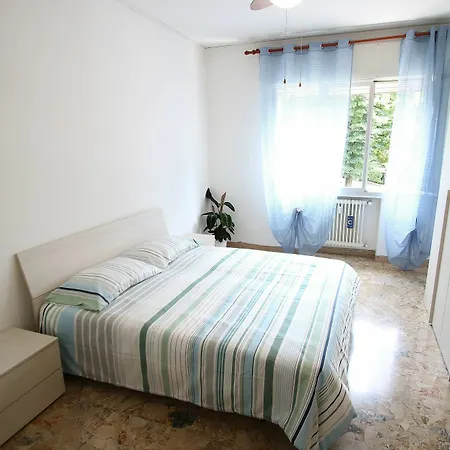 Jennifer Apartment